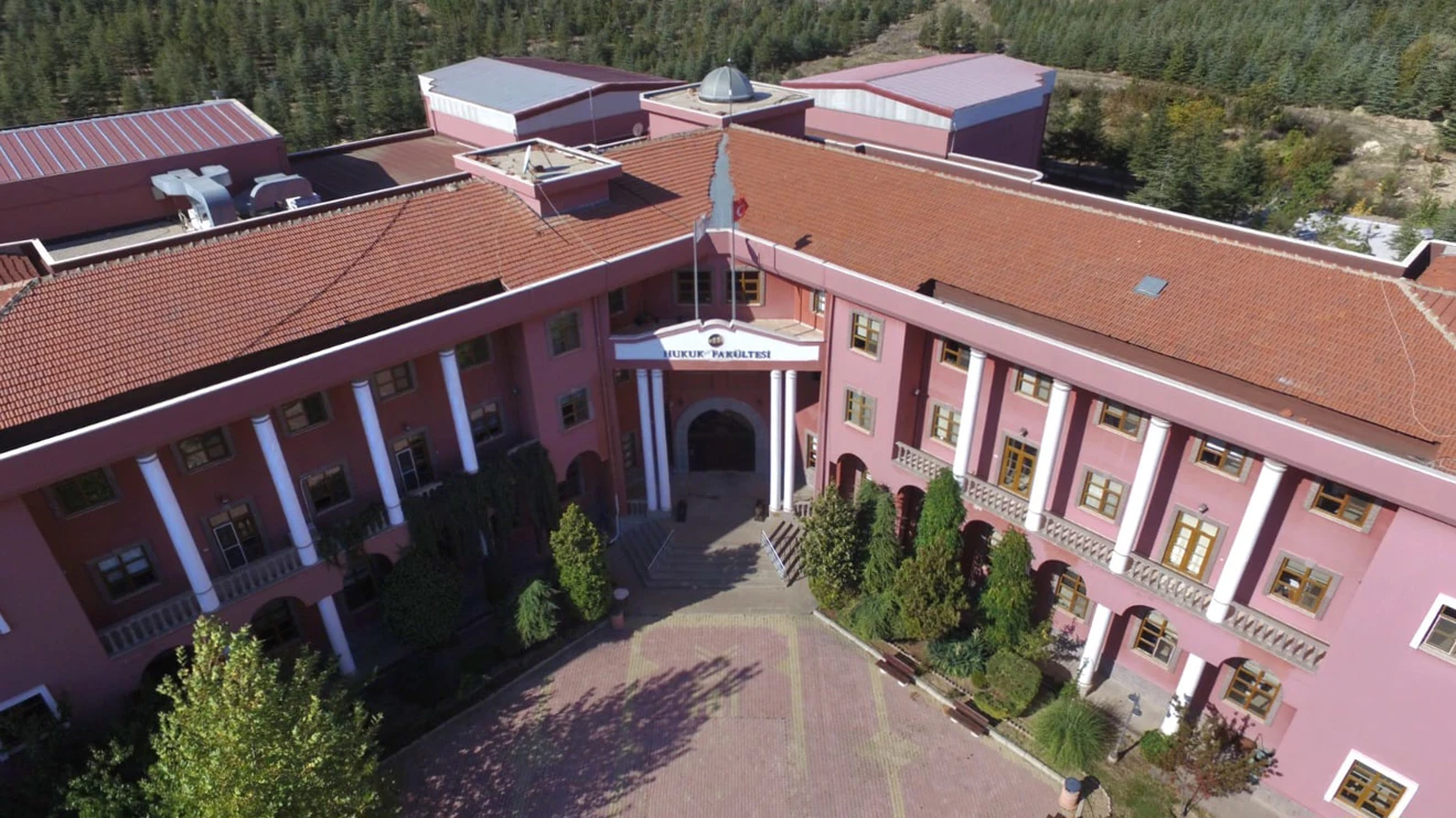 Hukuk Fakültesi ile Yargıtay Arasında İşbirliği Protokolü